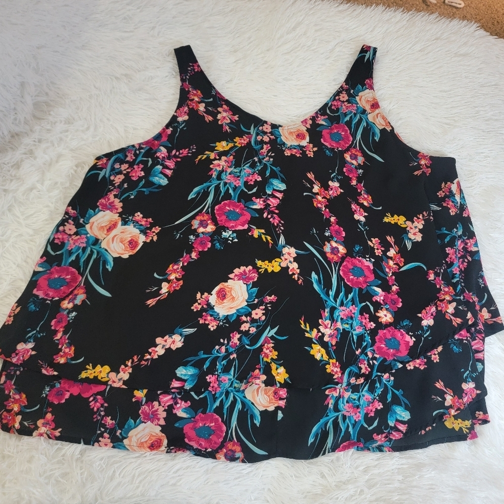 Sweet Heart V Neck Blouse Floral Layered Sleeveless Blouse - Black and Pink XL - Picture 12 of 14